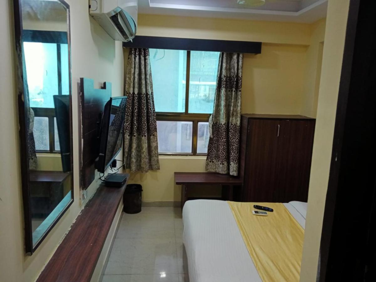 Hotel Dream Inn Ahmedabad Exterior photo