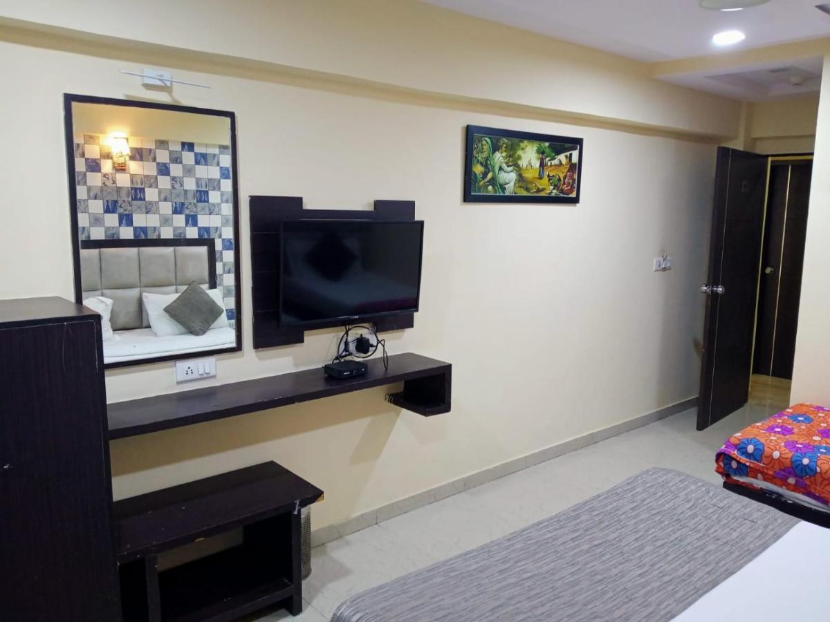 Hotel Dream Inn Ahmedabad Exterior photo